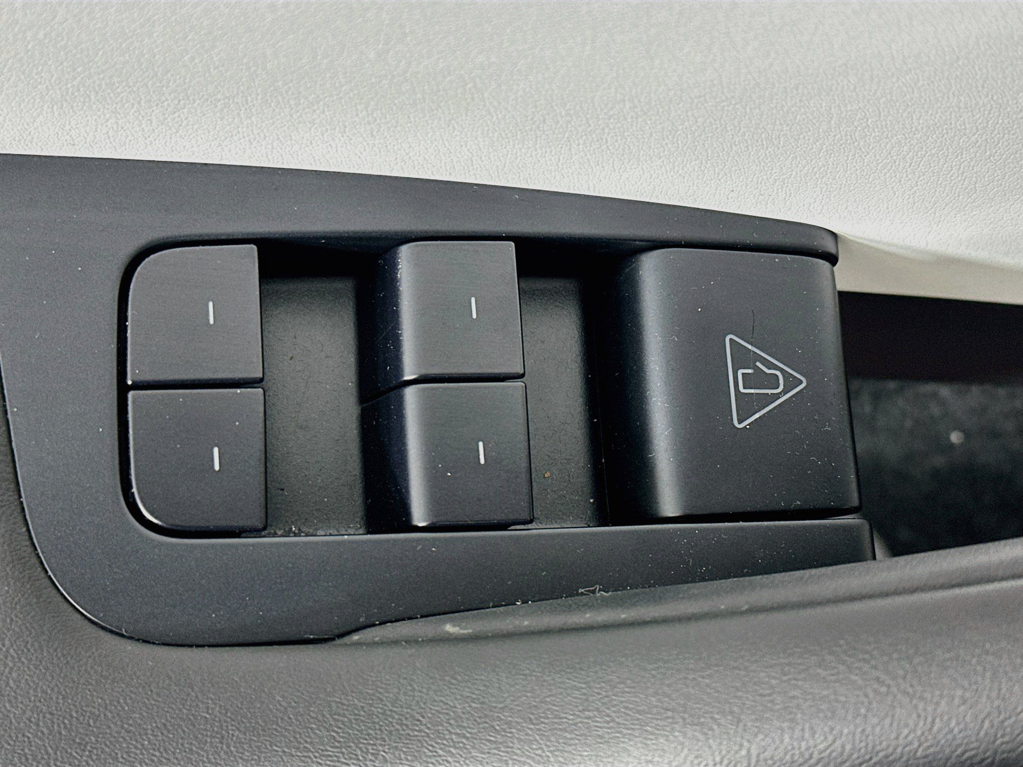Used 2026 Tesla Model Y Long Range AWD/4WD image 15