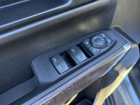 Used 2022 GMC Sierra 1500 Denali w/ Denali Premium Package image 19