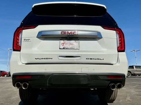 Used 2022 GMC Yukon Denali w/ Denali Ultimate Package image 18