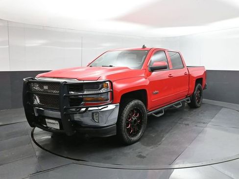 Used 2018 Chevrolet Silverado 1500 LT w/ High Desert Package image 29