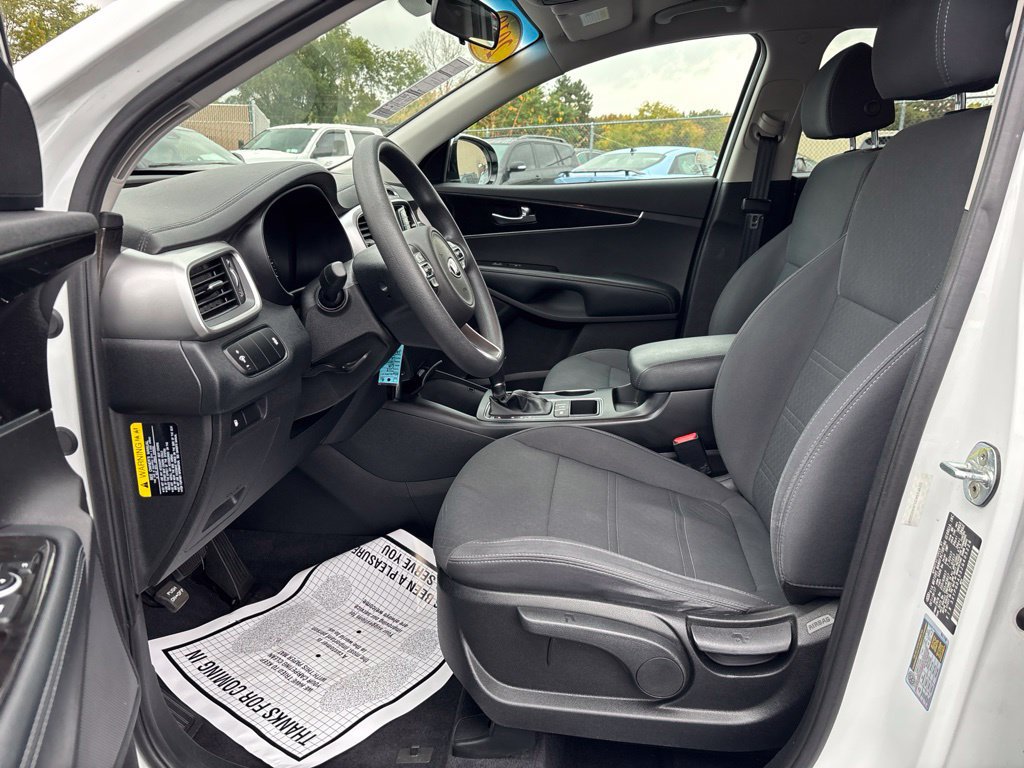 Used 2018 Kia Sorento AWD image 12
