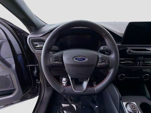 Used 2025 Ford Escape ST-Line FWD image 27