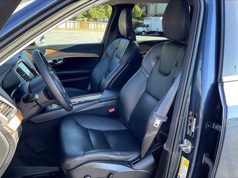 Used 2023 Volvo XC90 T8 Core image 28