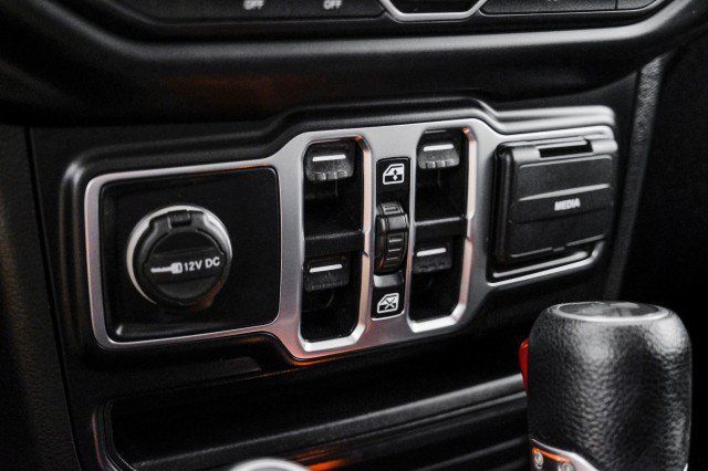 Used 2021 Jeep Wrangler Unlimited Sport AWD/4WD image 27