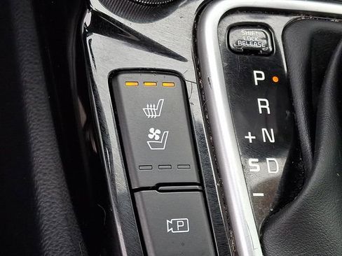 Certified 2024 Kia Seltos SX w/ SX Sunroof Package image 27