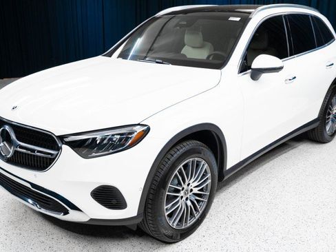 New 2026 Mercedes-Benz GLC 300 4MATIC image 1