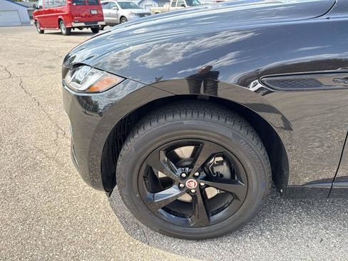 Used 2022 Jaguar F-PACE S AWD/4WD image 19