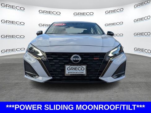 Used 2023 Nissan Altima 2.0 SR FWD image 2