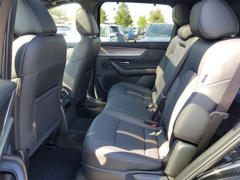 Used 2025 MAZDA CX-70 Plug-In Hybrid w/ Premium Plus image 15