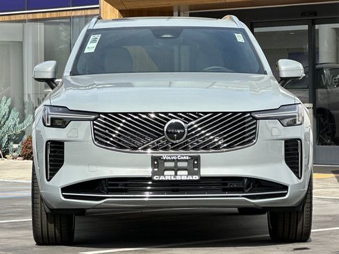 New 2026 Volvo XC90 T8 Ultra w/ Lounge Package AWD/4WD image 3