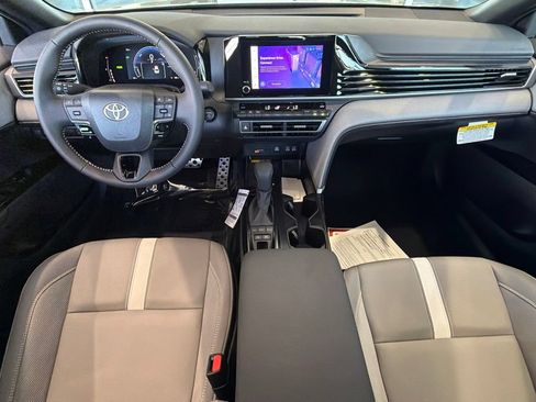 Certified 2026 Toyota Camry SE w/ Convenience Package FWD image 33