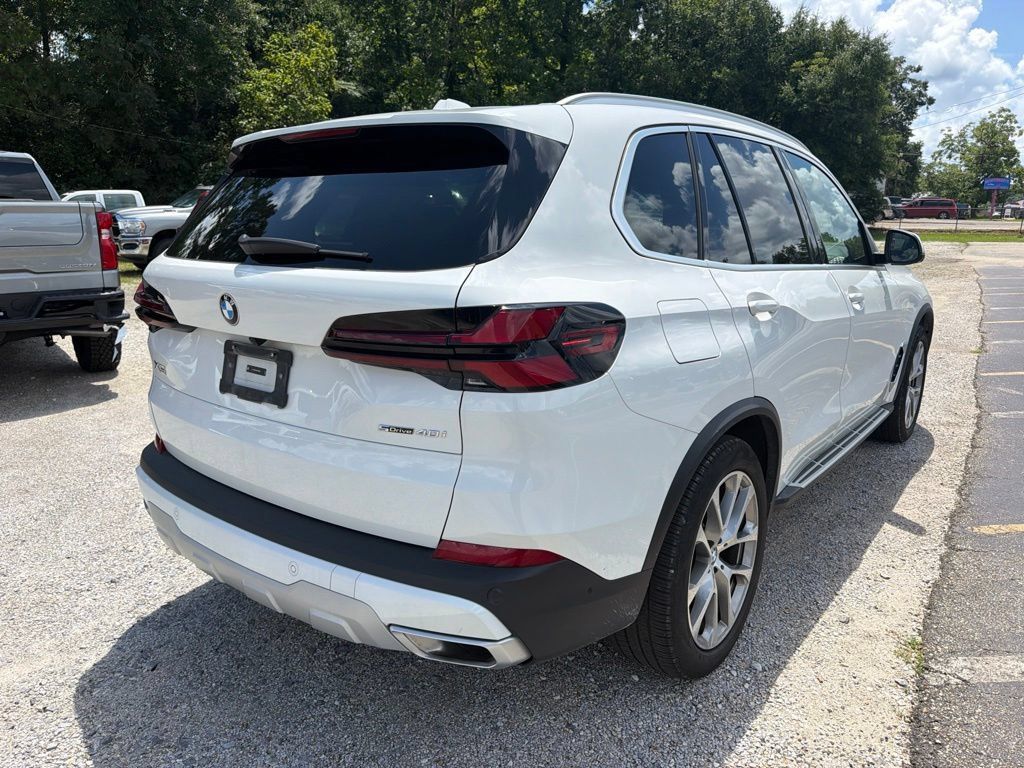 Used 2026 BMW X5 sDrive40i RWD image 3