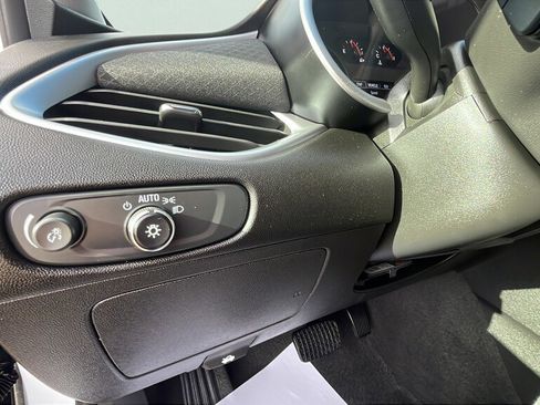 Used 2024 Chevrolet Malibu LT image 15