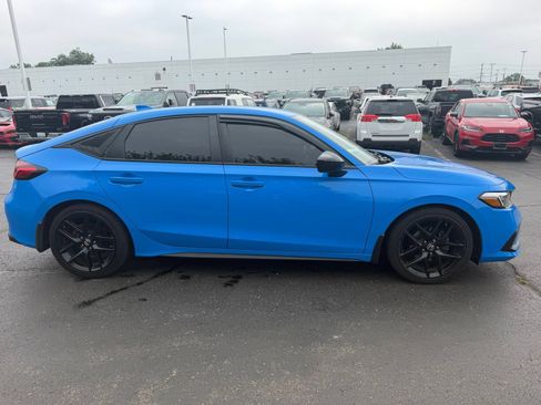 Used 2023 Honda Civic Sport image 4
