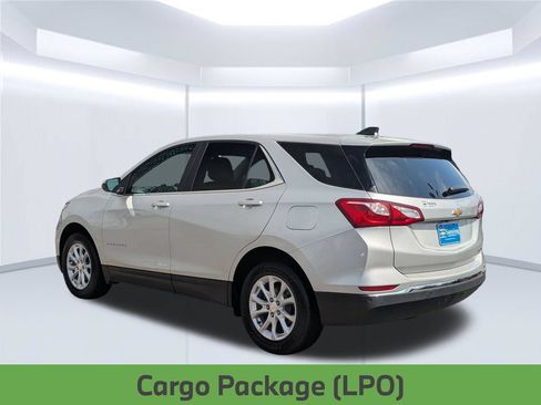 Used 2021 Chevrolet Equinox LT w/ LPO, Cargo Package AWD/4WD image 4