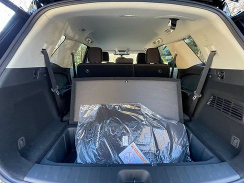 New 2025 Nissan Pathfinder SV image 23