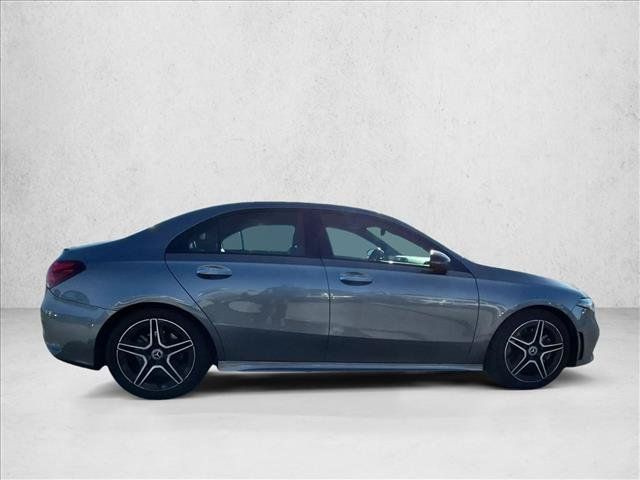 Used 2019 Mercedes-Benz A 220 4MATIC image 4