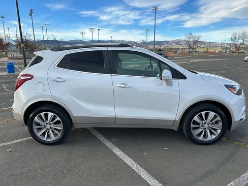 Used 2018 Buick Encore Preferred image 4