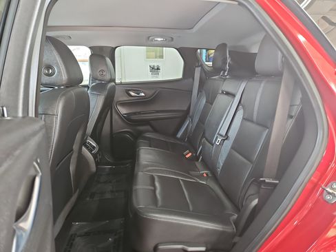 Used 2021 Chevrolet Blazer LT w/ Sound & Technology Package image 11