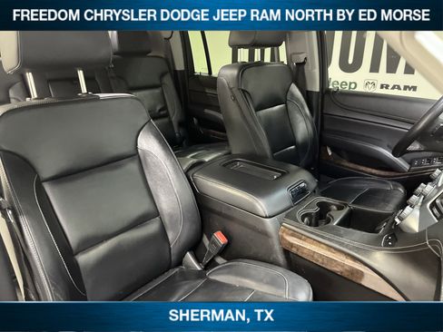 Used 2019 Chevrolet Suburban LT image 10