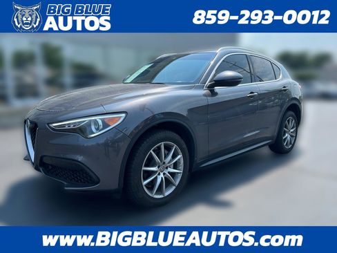 Used 2018 Alfa Romeo Stelvio Ti image 1