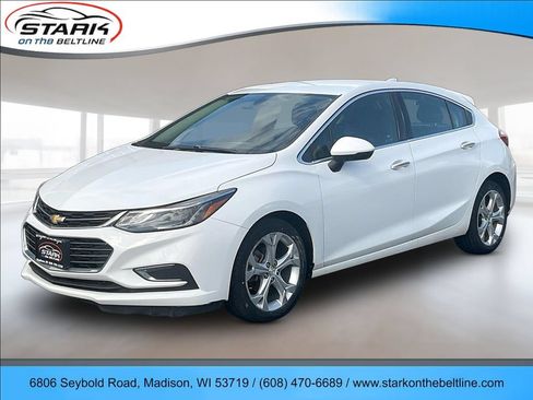 Used 2018 Chevrolet Cruze Premier FWD image 3
