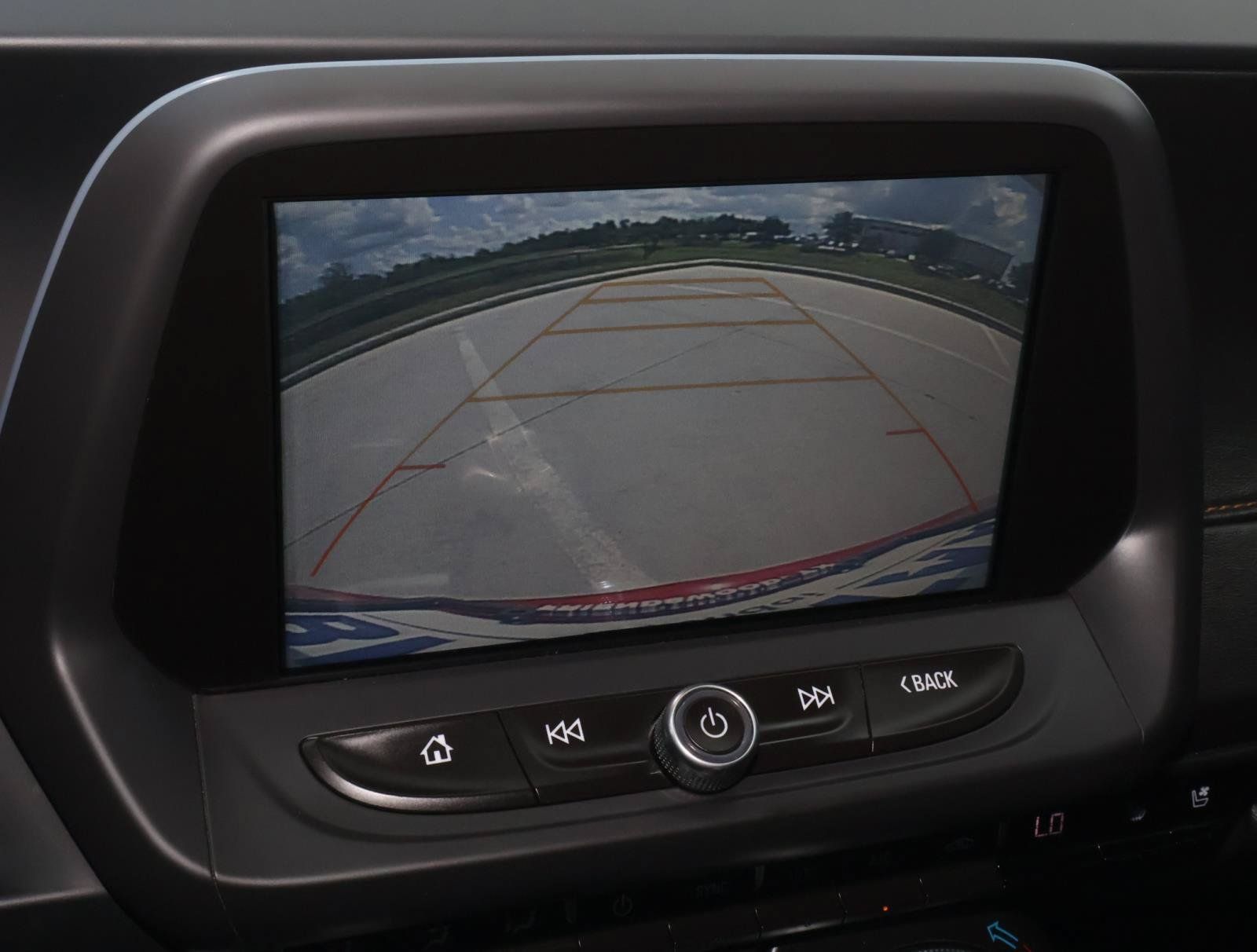 Used 2018 Chevrolet Camaro SS RWD image 21