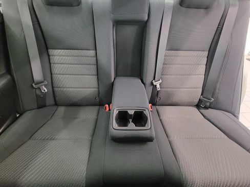 Used 2016 Toyota Camry LE image 23