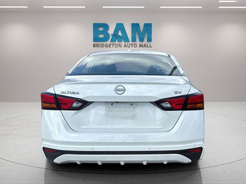 Used 2023 Nissan Altima 2.5 SV image 8