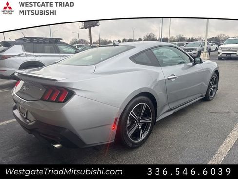 Used 2024 Ford Mustang Premium image 9