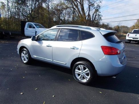 Used 2013 Nissan Rogue SV w/ Premium Pkg image 5