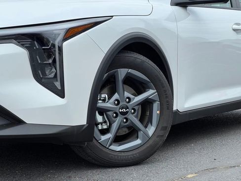 Certified 2025 Kia K4 FWD image 2