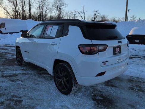 Used 2024 Jeep Compass Limited w/ High Altitude Package image 6