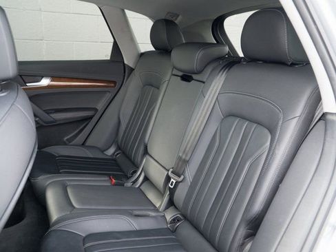 Certified 2023 Audi Q5 2.0T Premium Plus image 18