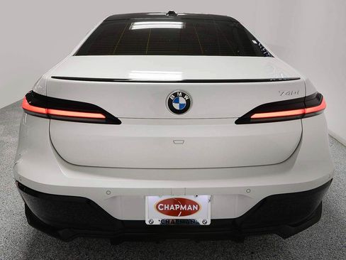 Used 2023 BMW 740i RWD image 4