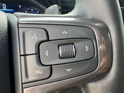 Used 2025 Chevrolet Silverado 1500 High Country w/ Technology Package AWD/4WD image 8