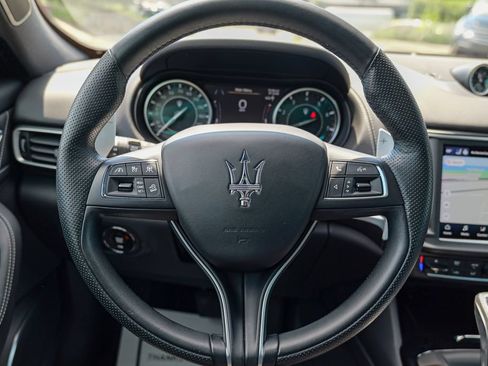Used 2023 Maserati Levante Modena AWD/4WD image 44