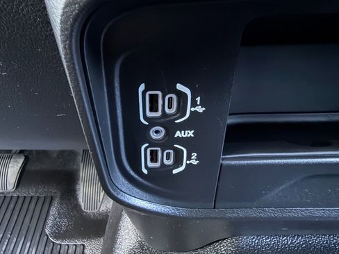 Used 2025 RAM 5500 Tradesman w/ Safety Group image 27