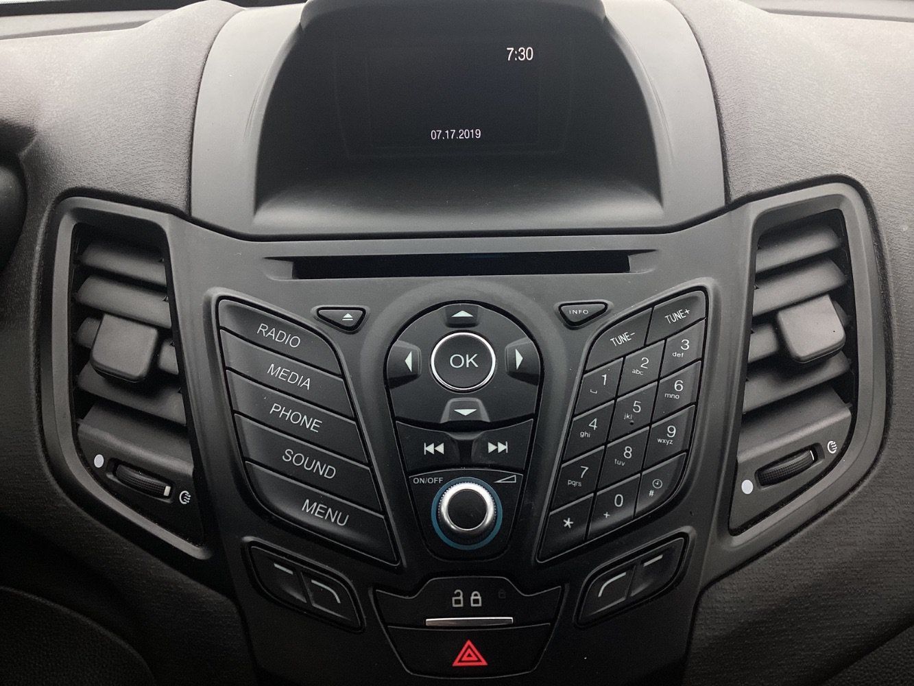 Used 2019 Ford Fiesta SE FWD image 34