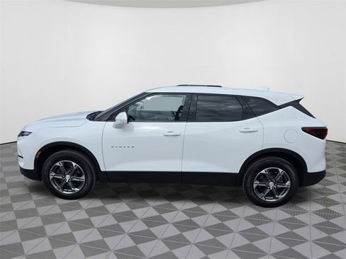 Used 2024 Chevrolet Blazer LT image 14