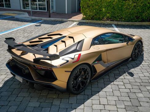 Used 2020 Lamborghini Aventador SVJ image 28