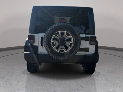 Used 2017 Jeep Wrangler Unlimited Rubicon w/ Connectivity Group AWD/4WD image 6