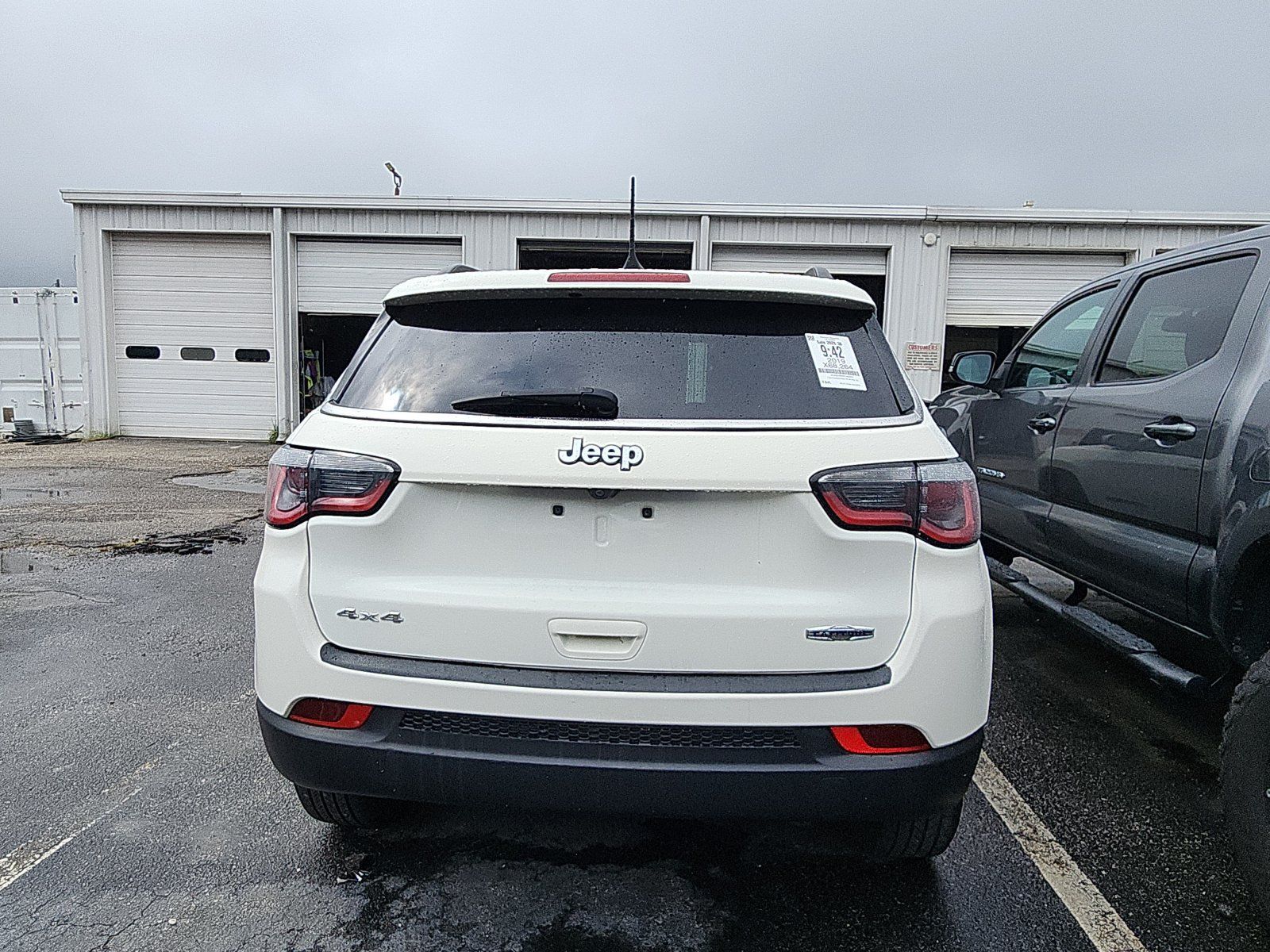 Used 2019 Jeep Compass Latitude w/ Popular Equipment Group AWD/4WD image 4