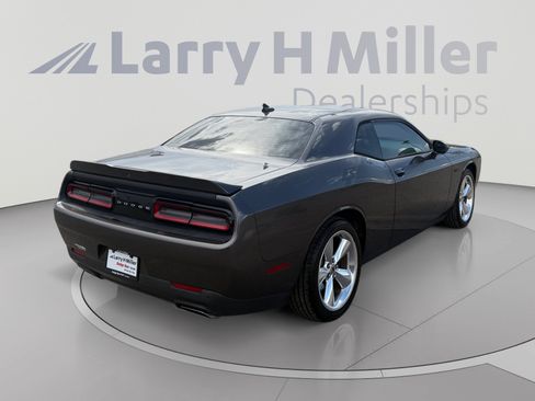 Used 2017 Dodge Challenger R/T Plus RWD image 5