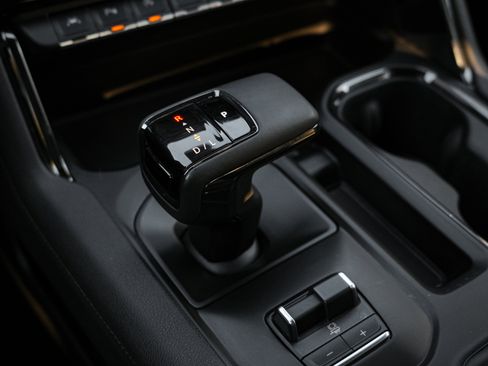 Used 2024 GMC Sierra 1500 AT4 w/ Technology Package image 26