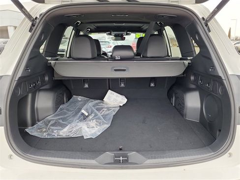 Used 2025 Subaru Forester Sport image 6