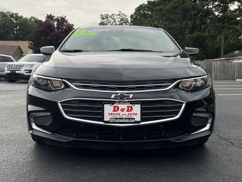 Used 2018 Chevrolet Malibu Premier w/ Premier Sun and Wheel Package FWD image 21