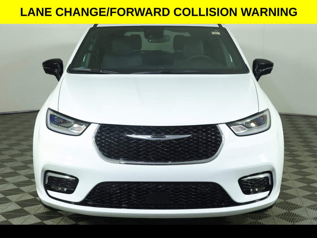 New 2026 Chrysler Pacifica Select FWD image 6