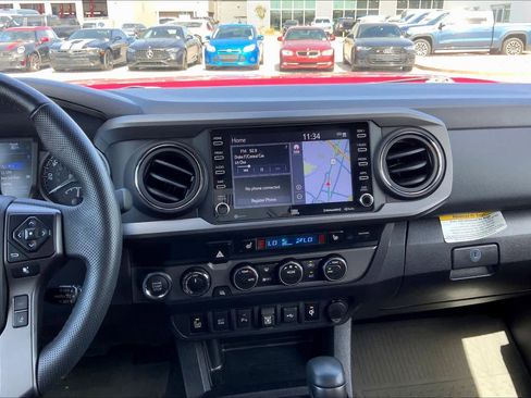 Used 2023 Toyota Tacoma TRD Off-Road w/ TRD Premium Off Road Package image 7