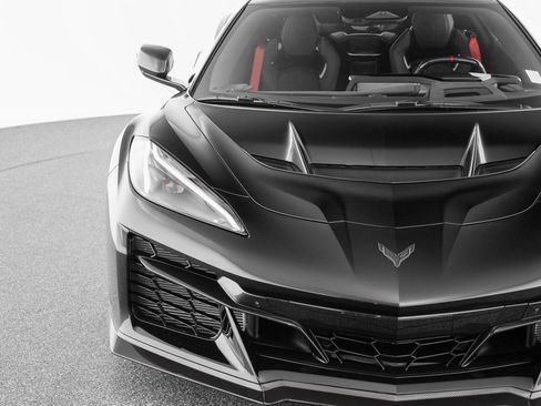 Used 2026 Chevrolet Corvette ZR1 RWD image 37